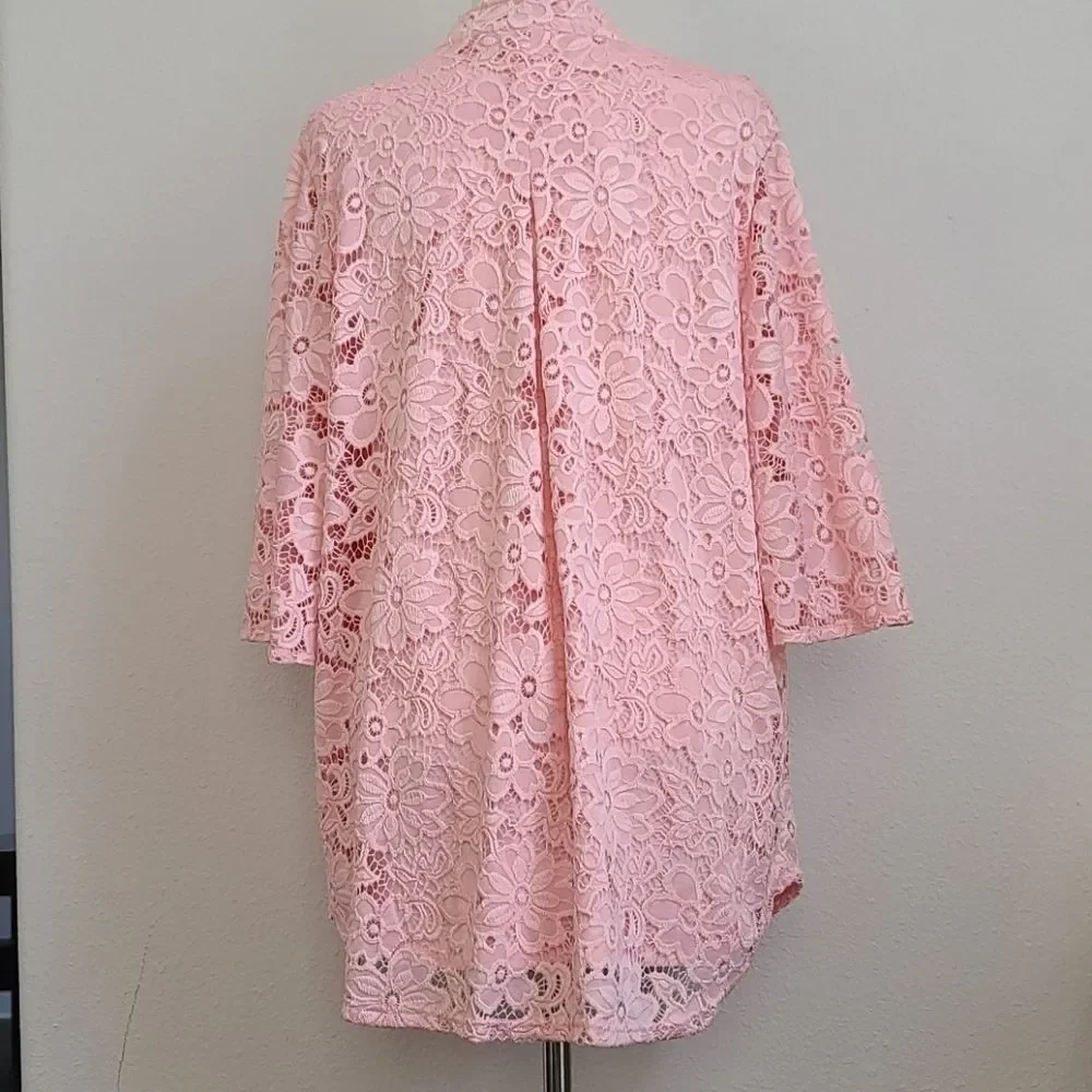 PLUS SIZE, INVESTMENTS TOP - Picture 3 of 8